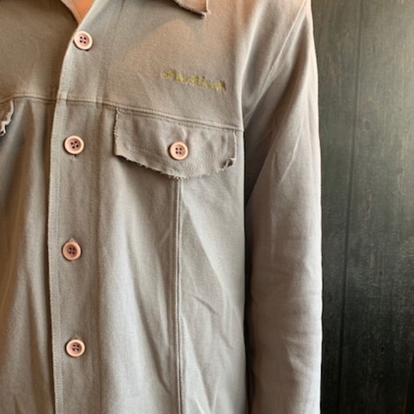 Designer long sleeve button up - Picture 5 of 6